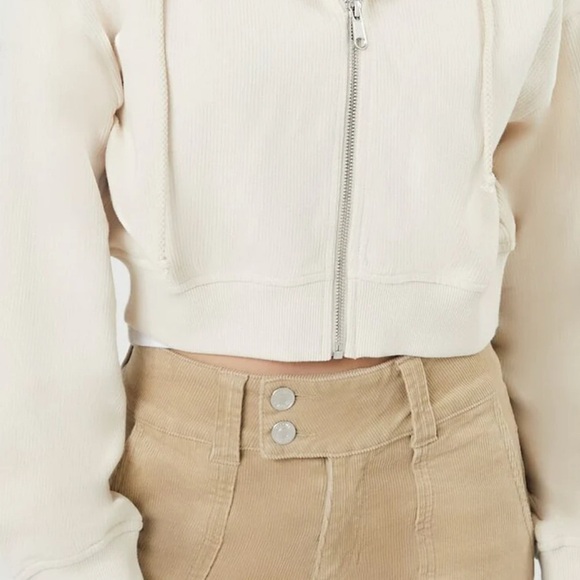 Ribbed Cropped Zip-up Hoodie - Picture 9 of 10